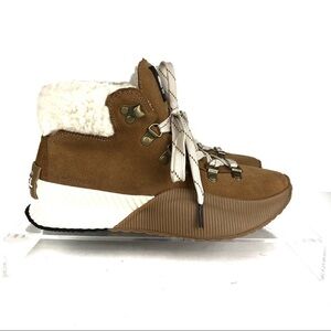 Sorel Out N About Conquest III Fur Lace Up Camel Boot Sneakers Sz 6